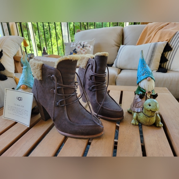 UGG Women's Brown Shearling Boots - Picture 2 of 12